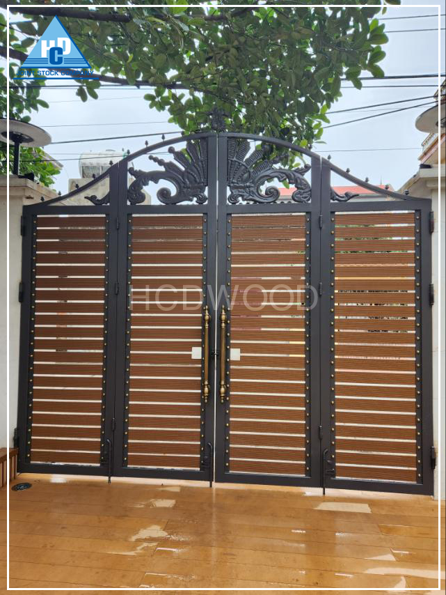 Thiết kế cổng gỗ nhựa ngoài trời từ thanh đa năng HCDWOOD