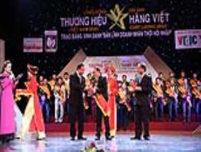 Lễ vinh danh, trao cup và bằng chứng nhận " Thương